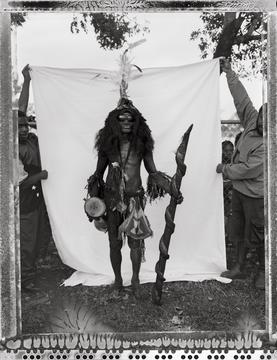 cover image of Piksa Niugini Portraits and Diaries