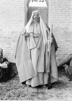 Sheikh Falih al-Saihud, Al bu-Muhammid Tribe, 1934.