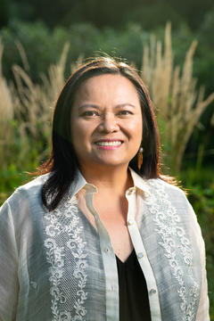 Portrait of Grace Talusan.