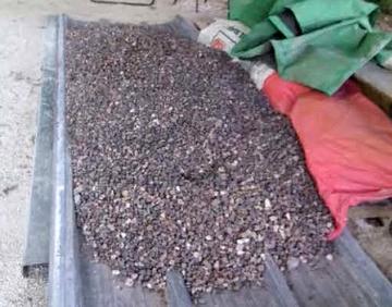 Gray gravel washed and dried