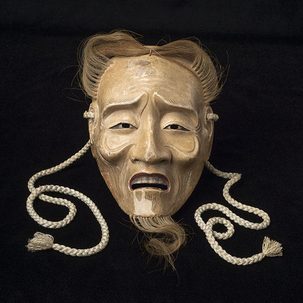 Carved wooden mask from Japan used in Noh dance-drama performances, circa 1780. Museum purchase, 80‐21‐60/22427