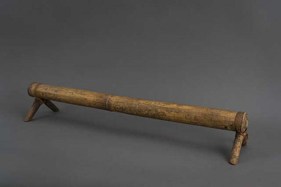 bamboo headrest.