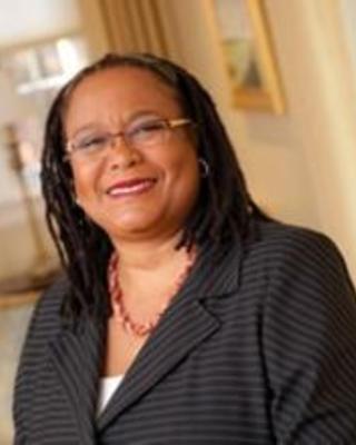 Portrait of Evelynn Hammonds.